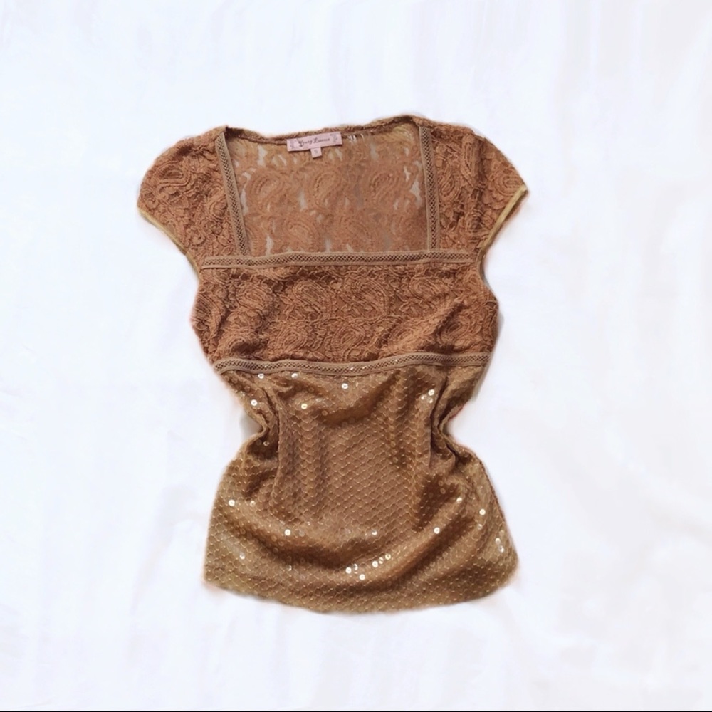 young essence ⋆ lace + sequin top